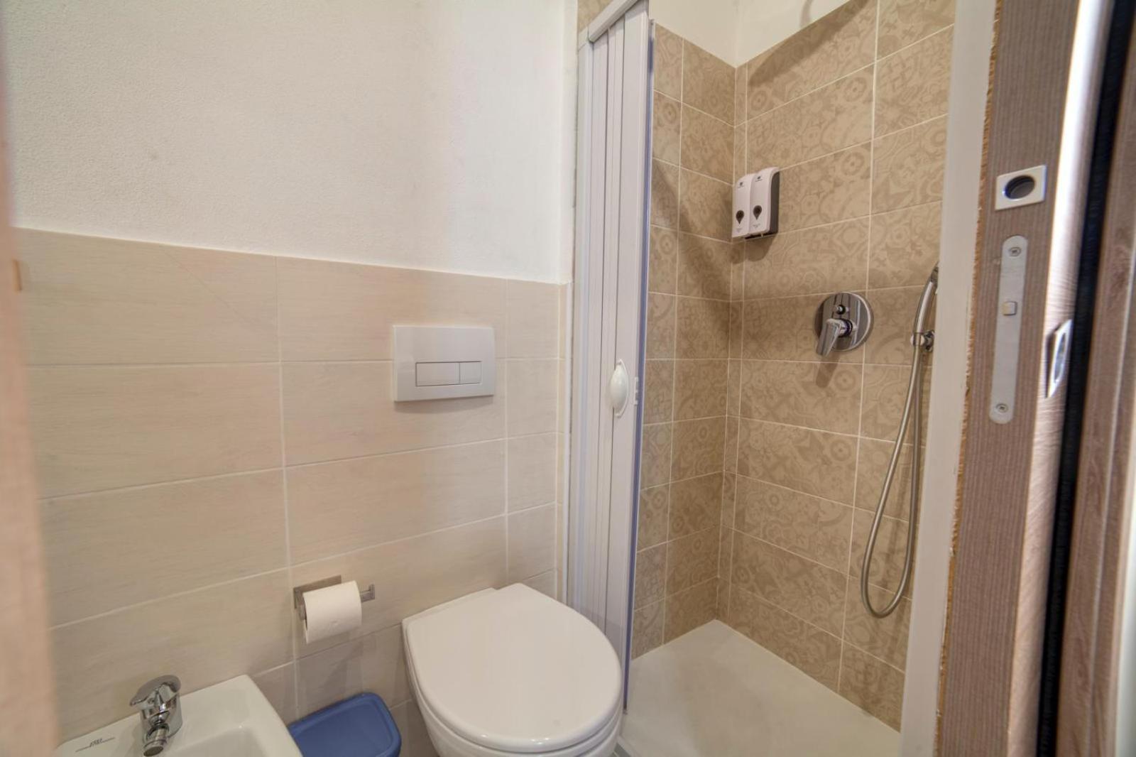Sassari-Centro Elegante Appartamento Con Wifi E Netflix Luaran gambar