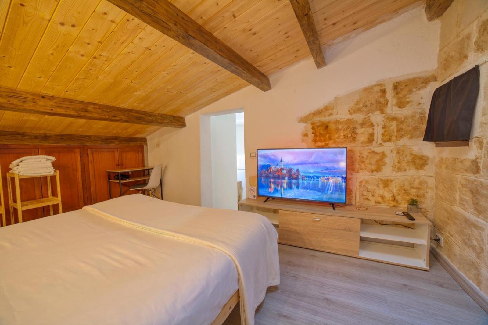Sassari-Centro Elegante Appartamento Con Wifi E Netflix Luaran gambar